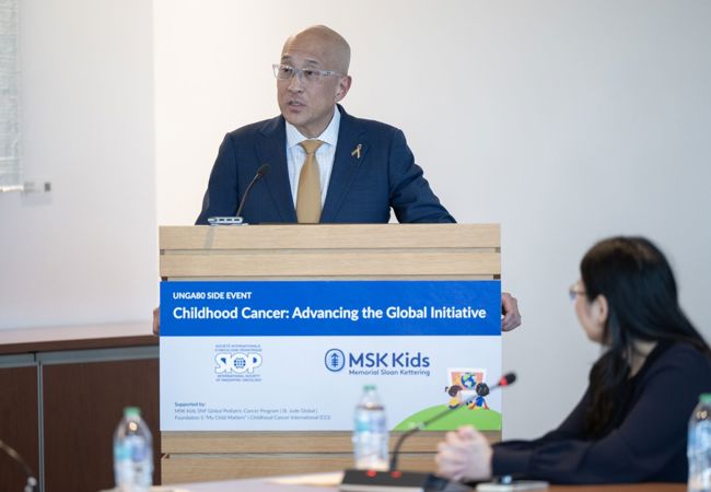 Pediatric oncologists meet to ensure that advances in treatment are shared broadly
